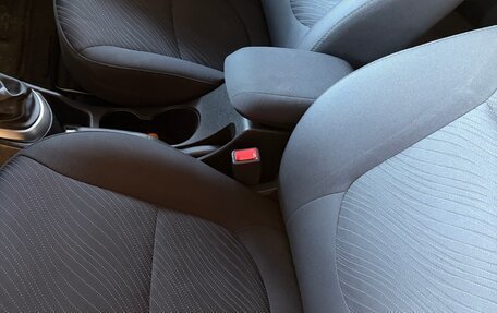 Hyundai Solaris II рестайлинг, 2015 год, 950 000 рублей, 15 фотография