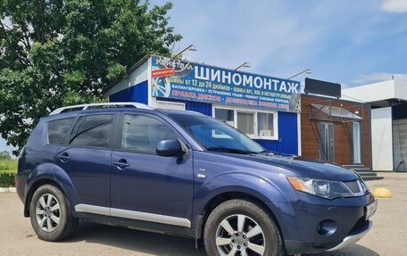 Mitsubishi Outlander III рестайлинг 3, 2008 год, 880 000 рублей, 2 фотография