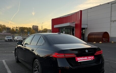 BMW 5 серия, 2025 год, 7 800 000 рублей, 4 фотография