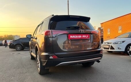 Toyota RAV4, 2018 год, 2 680 000 рублей, 5 фотография