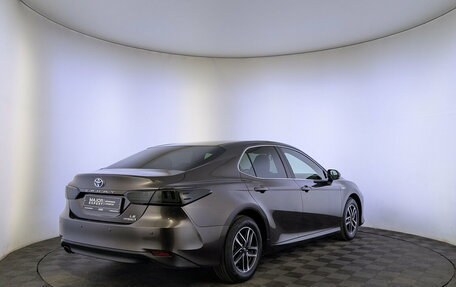 Toyota Camry, 2022 год, 3 200 000 рублей, 5 фотография