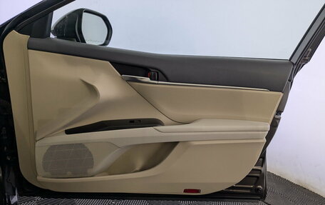 Toyota Camry, 2022 год, 3 200 000 рублей, 25 фотография
