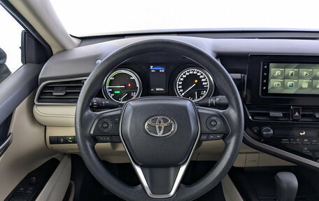 Toyota Camry, 2022 год, 3 200 000 рублей, 28 фотография