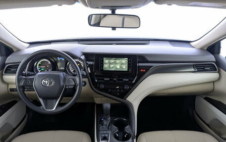 Toyota Camry, 2022 год, 3 200 000 рублей, 26 фотография