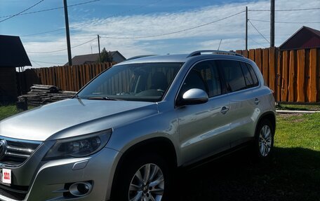 Volkswagen Tiguan I, 2010 год, 1 100 000 рублей, 2 фотография