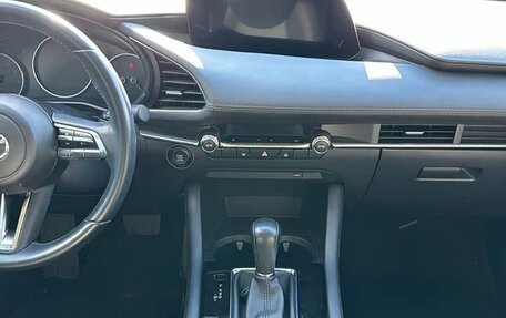 Mazda 3, 2022 год, 1 400 000 рублей, 19 фотография