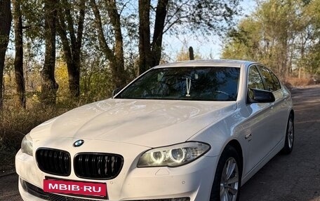BMW 5 серия, 2011 год, 1 600 000 рублей, 2 фотография