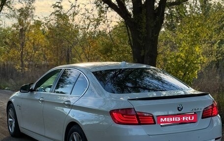 BMW 5 серия, 2011 год, 1 600 000 рублей, 6 фотография