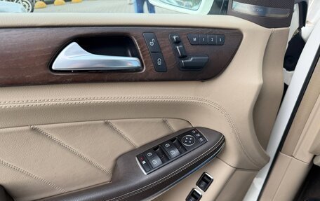 Mercedes-Benz GL-Класс, 2014 год, 3 090 000 рублей, 12 фотография