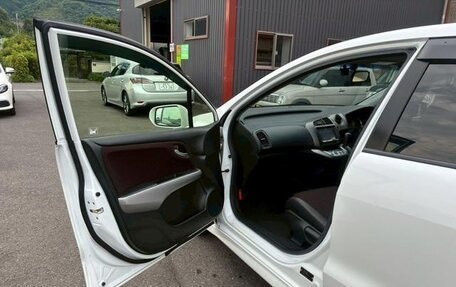 Honda Stream II, 2014 год, 1 040 000 рублей, 15 фотография
