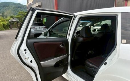 Honda Stream II, 2014 год, 1 040 000 рублей, 17 фотография