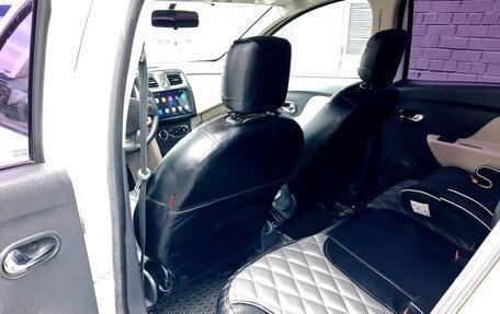 Renault Logan II, 2014 год, 575 000 рублей, 10 фотография