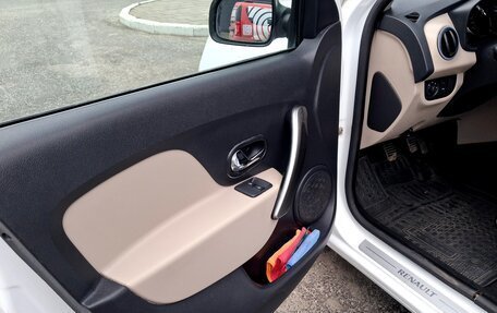 Renault Logan II, 2014 год, 575 000 рублей, 8 фотография