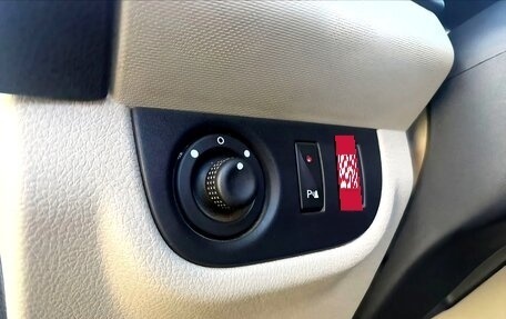 Renault Logan II, 2014 год, 575 000 рублей, 14 фотография