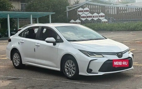 Toyota Corolla, 2023 год, 1 360 000 рублей, 3 фотография