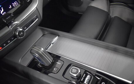 Volvo XC60 II, 2020 год, 4 724 900 рублей, 20 фотография