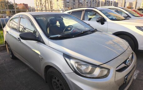 Hyundai Solaris II рестайлинг, 2013 год, 549 000 рублей, 4 фотография