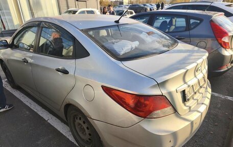Hyundai Solaris II рестайлинг, 2013 год, 549 000 рублей, 2 фотография