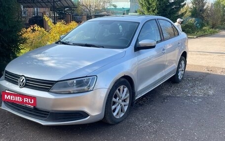 Volkswagen Jetta VII, 2012 год, 1 190 000 рублей, 2 фотография