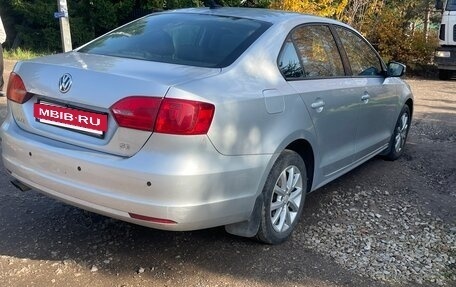 Volkswagen Jetta VII, 2012 год, 1 190 000 рублей, 4 фотография