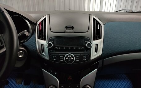 Chevrolet Cruze II, 2013 год, 725 000 рублей, 11 фотография