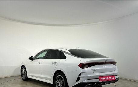 KIA K5, 2021 год, 2 200 000 рублей, 21 фотография