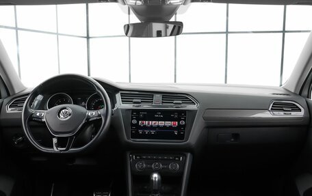 Volkswagen Tiguan II, 2019 год, 2 800 000 рублей, 8 фотография