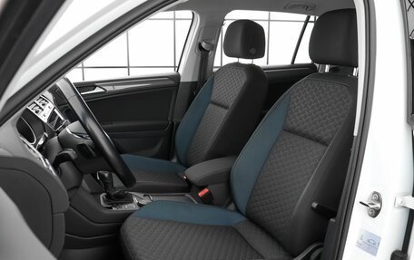 Volkswagen Tiguan II, 2019 год, 2 800 000 рублей, 9 фотография
