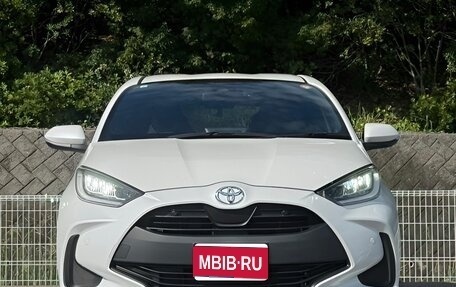 Toyota Yaris, 2022 год, 1 150 000 рублей, 1 фотография