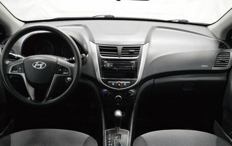 Hyundai Solaris II рестайлинг, 2013 год, 429 000 рублей, 13 фотография