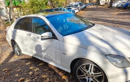 Mercedes-Benz E-Класс, 2010 год, 1 250 000 рублей, 2 фотография