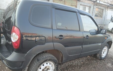 Chevrolet Niva I рестайлинг, 2010 год, 420 000 рублей, 7 фотография