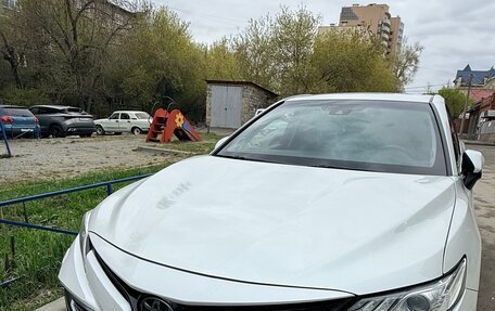 Toyota Camry, 2019 год, 3 040 000 рублей, 2 фотография