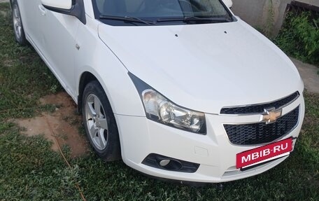 Chevrolet Cruze II, 2011 год, 515 000 рублей, 2 фотография