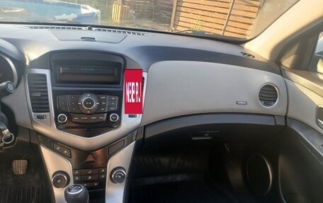 Chevrolet Cruze II, 2011 год, 515 000 рублей, 8 фотография