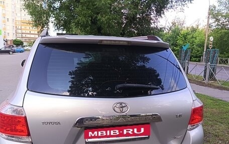Toyota Highlander III, 2012 год, 1 670 000 рублей, 7 фотография