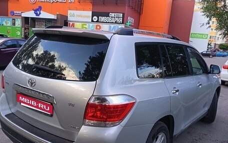 Toyota Highlander III, 2012 год, 1 670 000 рублей, 5 фотография