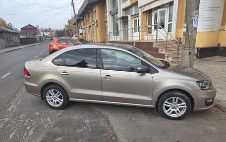 Volkswagen Polo VI (EU Market), 2015 год, 1 050 000 рублей, 3 фотография