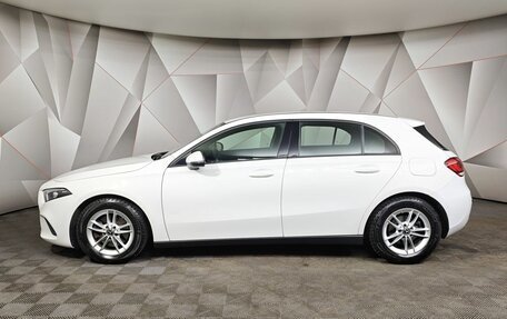Mercedes-Benz A-Класс, 2019 год, 2 495 000 рублей, 5 фотография