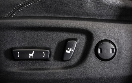 Toyota Land Cruiser Prado 150 рестайлинг, 2021 год, 6 499 000 рублей, 29 фотография