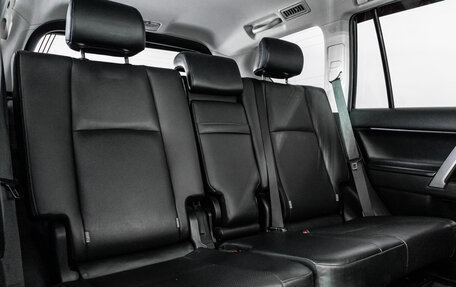 Toyota Land Cruiser Prado 150 рестайлинг, 2021 год, 6 499 000 рублей, 25 фотография