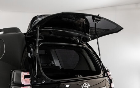 Toyota Land Cruiser Prado 150 рестайлинг, 2021 год, 6 499 000 рублей, 34 фотография