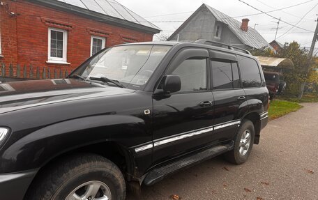 Toyota Land Cruiser 100 рестайлинг 2, 2001 год, 1 300 000 рублей, 2 фотография