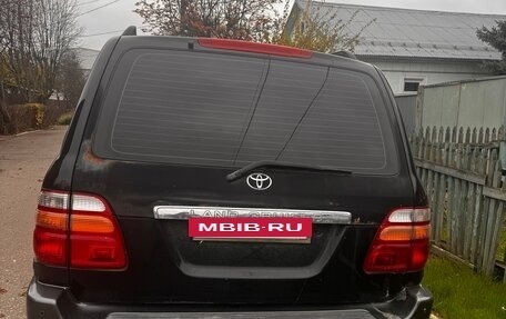 Toyota Land Cruiser 100 рестайлинг 2, 2001 год, 1 300 000 рублей, 3 фотография