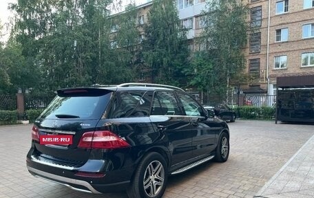 Mercedes-Benz M-Класс, 2012 год, 2 990 000 рублей, 3 фотография