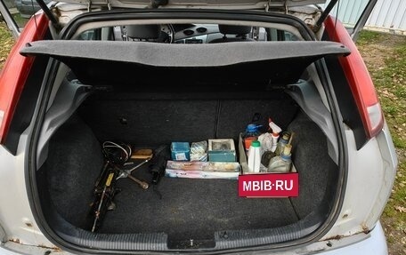Ford Focus IV, 2002 год, 249 000 рублей, 9 фотография