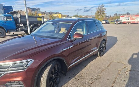 Volkswagen Touareg III, 2019 год, 5 800 000 рублей, 6 фотография