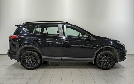 Toyota RAV4, 2018 год, 2 790 000 рублей, 4 фотография