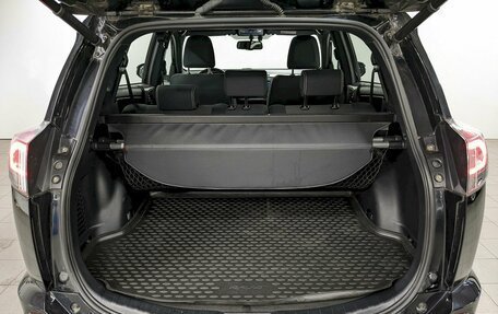 Toyota RAV4, 2018 год, 2 790 000 рублей, 10 фотография