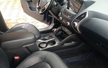 Hyundai Tucson III, 2010 год, 1 400 000 рублей, 12 фотография
